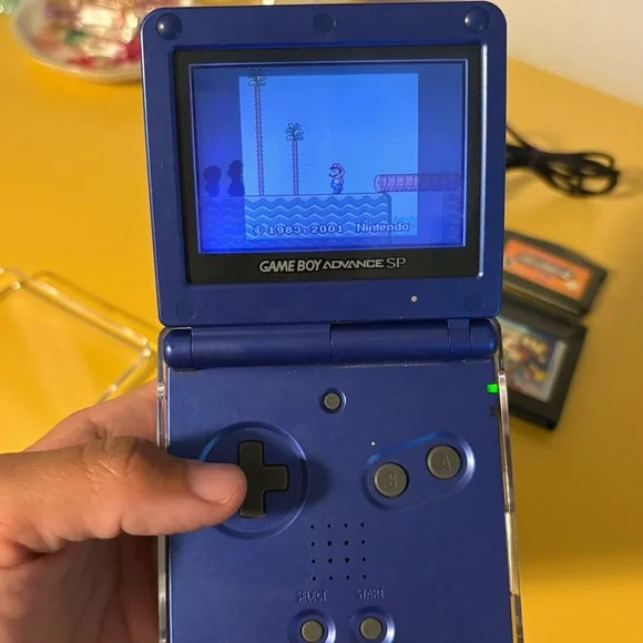 Nintendo Gameboy Advance SP - Picture 7 of 7